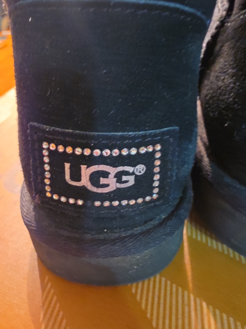 UGG Mini Bailey Button Bling Womens Boots Black Suede Sherpa 7 EUC Read - Picture 7 of 8
